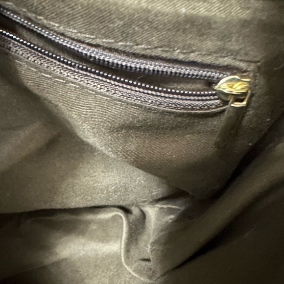 Simple Black Purse - Picture 3 of 3